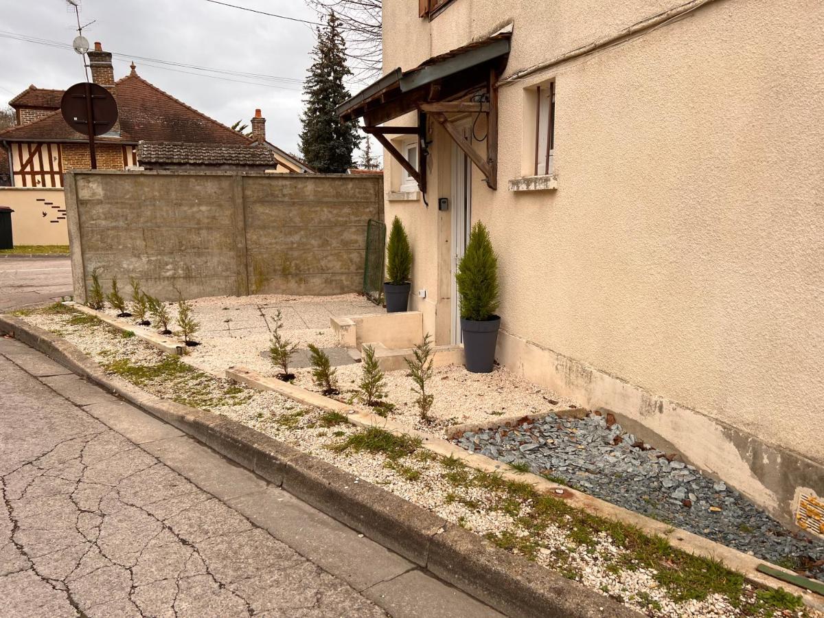Saint-Julien-les-Villas T2 Cosy / Quartier Calme / Magasins D'Usine A Proximite 아파트 외부 사진